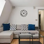 Beautiful Two Bedroom Apartment Fulham